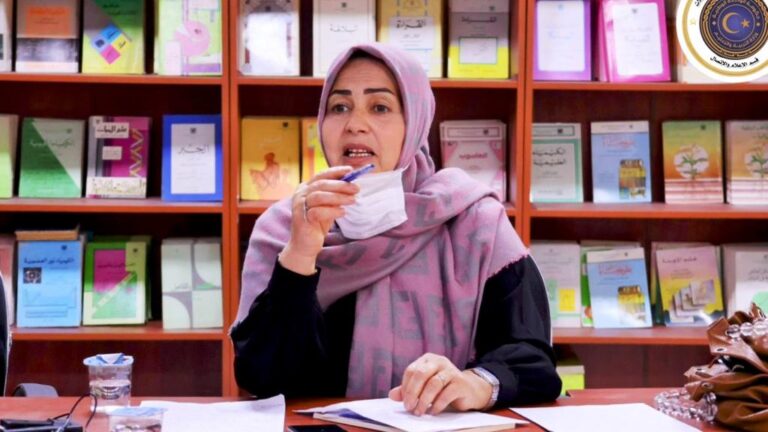 اجتماع موسع بمدرسة العجيلات الثانوية يناقش تعزيز الدعم النفسي في مدارس المراقبة