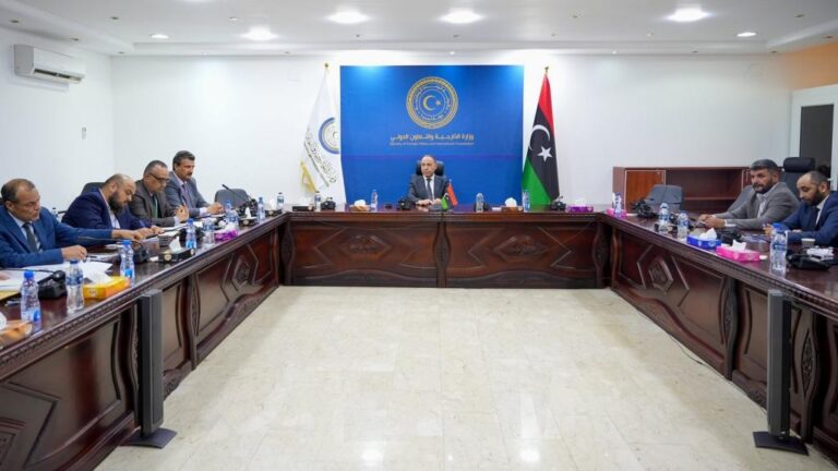 وزارة الخارجية والتعاون الدولي تعزز الرقابة والتنسيق مع المنظمات غير الربحية لضمان الامتثال القانوني