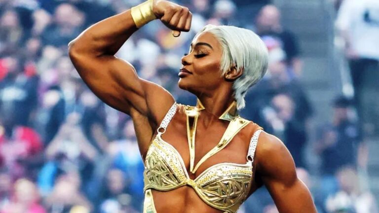 من ملاعب السلة إلى حلبات المجد: القصة المذهلة لنجمة WWE جايد كارجيل التي هزت عالم الترفيه!