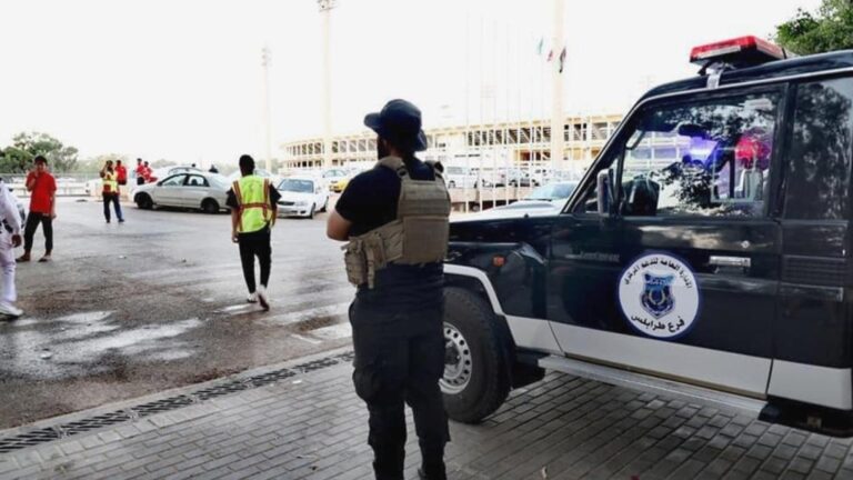 ليبيا.. تاريخ من التعاملات الأمنية المتوترة مع الجماهير: من قمع الاحتجاجات إلى إشعال الثورات