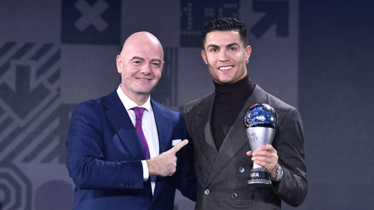 إنفانتينو يثير جنون الجماهير: هل يغادر رونالدو النصر نحو كأس العالم للأندية؟