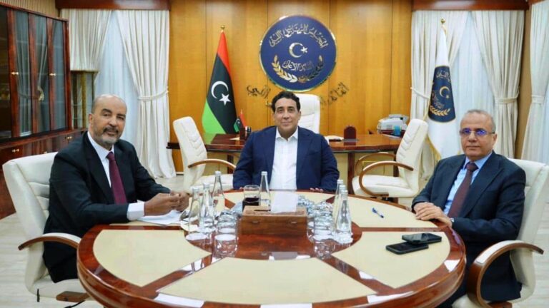 عاجل: بيان “ناري” من نائبي المجلس الرئاسي يؤكد الحق في التظاهر ويزيد الضغط على الحكومة