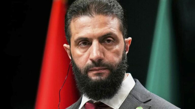 صدمة في دمشق: رئيس سوريا الجديد يغازل إسرائيل بعبارة “لدينا أعداء مشتركون” – إلى أين يتجه محور المقاومة؟