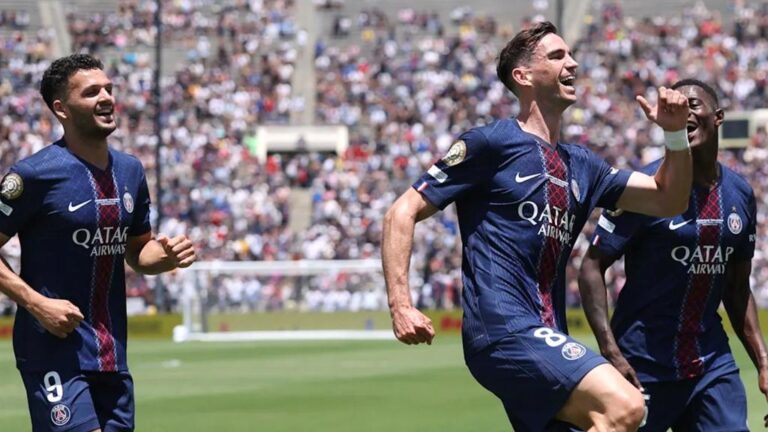 باريس سان جيرمان 4-0 ريال مدريد: دروس قاسية في الهيمنة.. أبطال أوروبا يتوجون بلقب “الأفضل في العالم” بعد تأهلهم للنهائي!