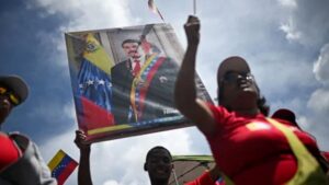 من حافة الهاوية إلى شفا الحرب: لماذا تخطط أمريكا لضرب فنزويلا؟