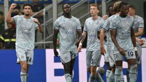 إنتر يحسم ليلة الأخشاب بفوز ثمين على كالياري 2-0