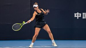 ملحمة الصين المفتوحة: أبطال وصاعدون في قلب العاصفة