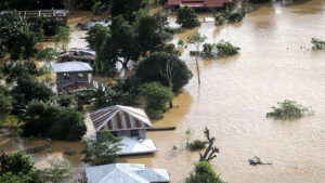 إعصار ماتمو يفاقم كارثة الفلبين