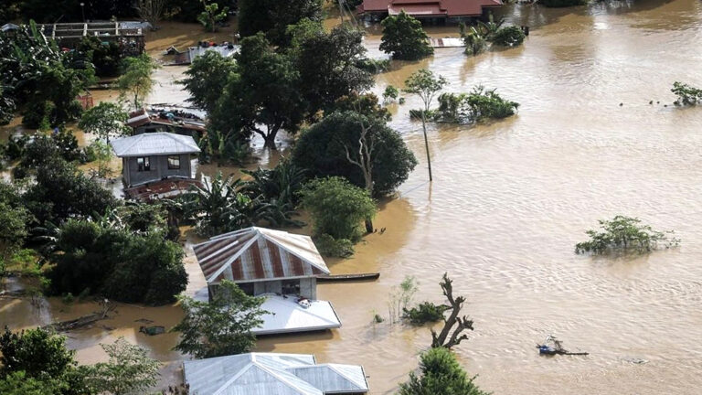 إعصار ماتمو يفاقم كارثة الفلبين