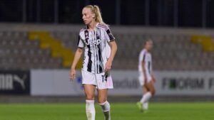 بين نشوة الانتصار وعبء الهزيمة: كيف تعود لاعبات يوفنتوس إلى الكالتشيو وهن يحملن قصصاً دولية متناقضة؟