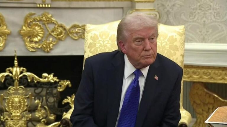 🇷🇺🇺🇦 الكرملين ينفي “الصدع” مع لافروف وزيارة أوربان تحيي قمة ترامب-بوتين المؤجلة