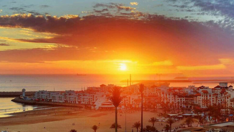 🏰6 مدن مغربية.. حكاية شغف تنسج خيوطها بين المدرجات وأزقة التاريخ          