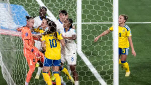 🏆ليلة الدموع والإعصار الأحمر.. السويد تفقد البرونزية وتكتشف “واقعها الجديد