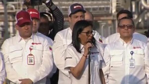 زلزال “بورتو لا كروز”.. ديلسي رودريغز ترفع شعار “السيادة أو الإفلاس” في وجه “عقيدة دونرو”!