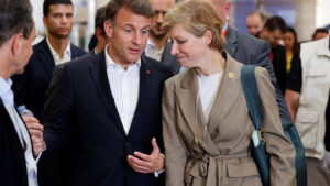 🇫🇷 [معهد العالم العربي: حقبة “آن كلير” تزيح إرث جاك لانغ] 🧭