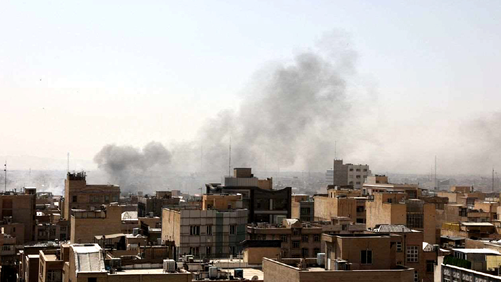 🚨هجوم عسكري مشترك: إسرائيل والولايات المتحدة تستهدفان إيران في عملية “الغضب الملحمي” و”الأسد الرابط”