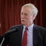 🏛️ المحور الأول: “تحالف المطرقة” (واشنطن – تل أبيب) تسييل الدماء في “غوش دان” وفاتورة “الاستحواذ العدائي” على قم والجنوب