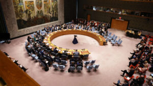 📉المحور السابع: “تسييل الثروات” (الاقتصاد العالمي والمنظمات الدولية) “إفلاس اليقين”: الذهب يتجاوز السحاب، والنفط يتحول إلى “أصل محروق” في هرمز