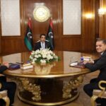 تقرير استراتيجي: إعادة هيكلة السلطة التنفيذية.. بين “سند الملكية” الدستوري و”عصيان” البرلمان