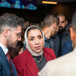 🎓[قوةُ ‘الناعم’.. هل تنجحُ ‘رندة غريب’ في ترميمِ الجسورِ التي حطمتها ‘بيروقراطيةُ الرجال’؟]