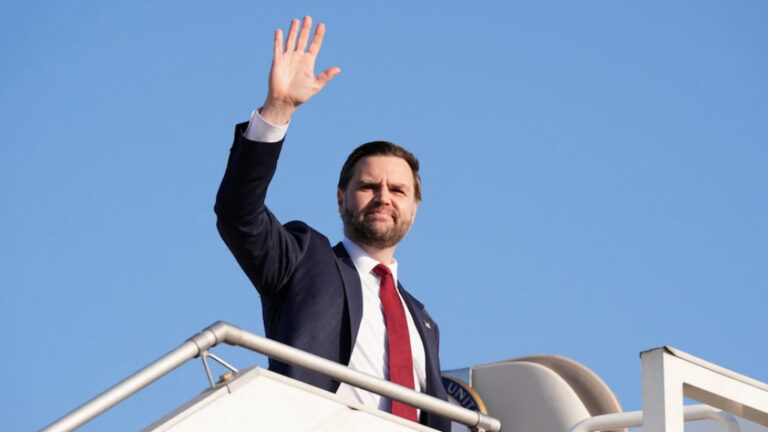 📡 المدار الأمريكي العاجل: “انفجار” فقاعة السلام في باكستان جي دي فانس يغادر إسلام آباد بعد 21 ساعة من المفاوضات المنهكة.. وواشنطن تسحب “عرضها النهائي” من الطاولة!