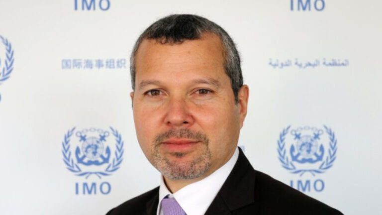 رسمياً.. “UKMTO” تعلن عزل إيران بحرياً: لا استثناءات في هرمز.. والأمم المتحدة: “لا حق لأحد في إغلاق المضيق”