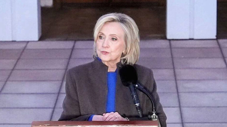 🚨مباشر: “زلزال هرمز” .. دبلوماسية “الفك المفترس” في مواجهة “تحذيرات هيلاري”