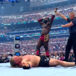 مباشر: “زلزال في فيغاس.. ‘الحاكم’ أوبا فيمي يُنهي حقبة ‘الوحش’ بروك ليسنر بضربة إعدام سيادية، والقفازات المتروكة تُعلن إفلاس العصر القديم!”