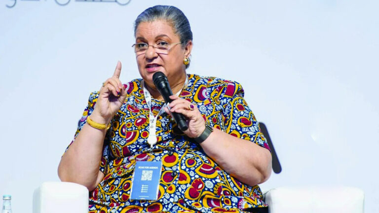 آخر تحديث : تيتيه ترفع “الكارت الأحمر” في وجه الساسة: اقتصاد ليبيا “غير قابل للاستمرار”.. تحذيرات من انفجار “بركان الجوع”.. والدبيبة يوسع حكومته في توقيت “الإفلاس السياسي”!