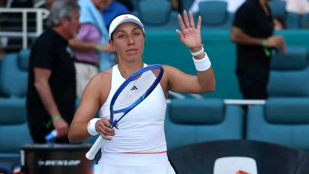 🎾بـورصـة الـتـنس 2026: “أنـدريـفا” تـقـود طـفرة شـتـوتـغـارت.. و”بـيـغـولا” تـنـجو مـن كـارثـة الـمـاس!