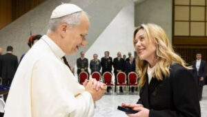 “غضب فيرونا”.. ميلوني تنتصر للبابا وتجمد “بورصة السلاح” مع إسرائيل